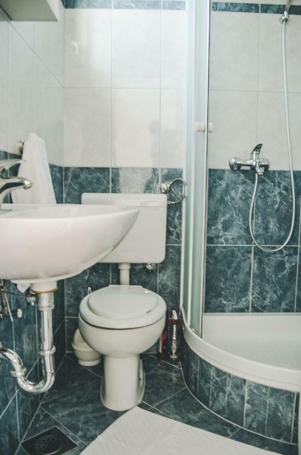 Apartmani Marko マカルスカ エクステリア 写真